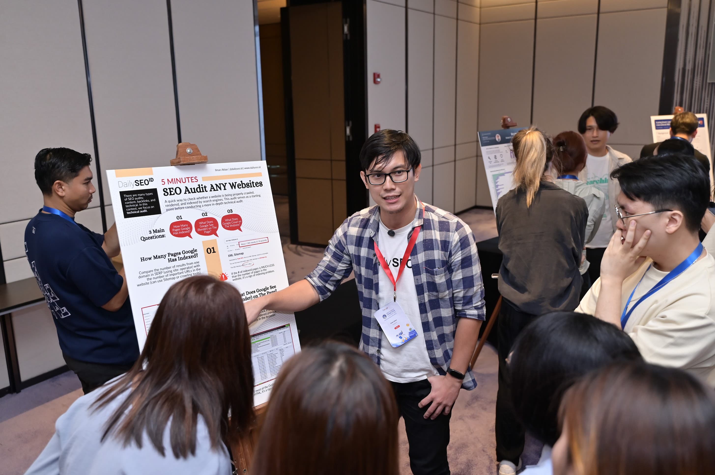 Ilman Akbar conducting a corporate SEO training workshop